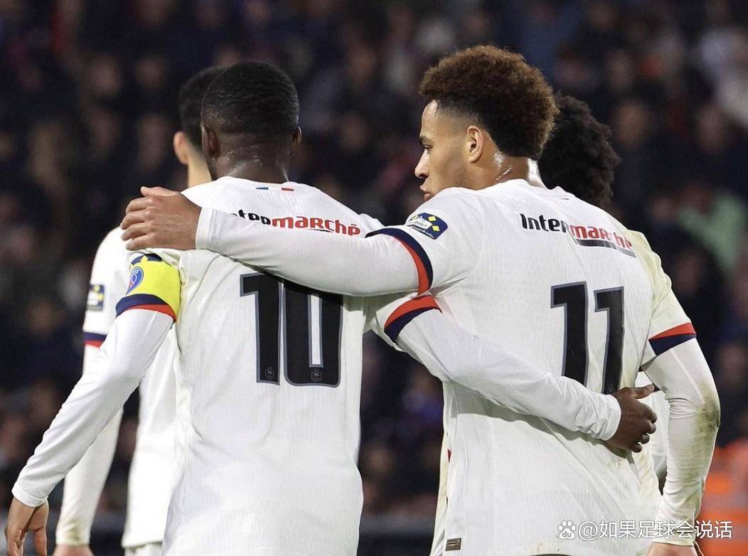 4-0横扫业余队！巴黎杀鸡用牛刀，20岁新星9.3分抢尽梅西内少光环